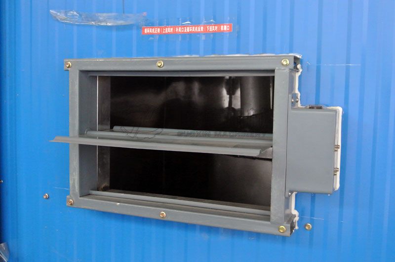 循環(huán)風機正轉(上送風時)補風口及循環(huán)風機反轉(下送風時)排潮口